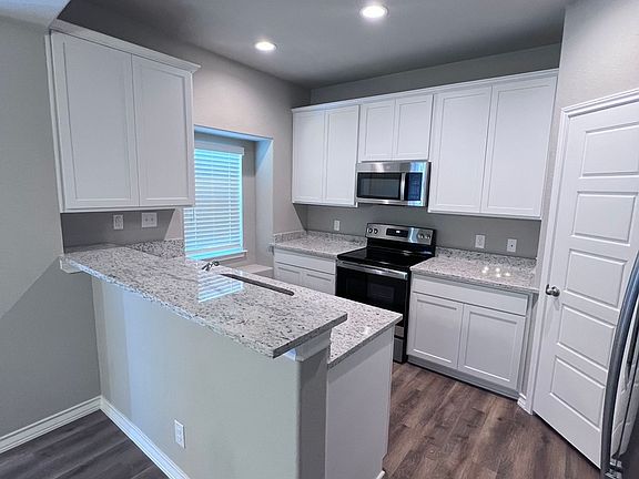 5th image of 2017 Silver Oak Dr #29-H