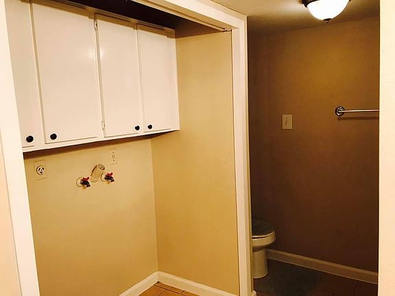 2nd image of 206 Plaza Verde Dr APT E16