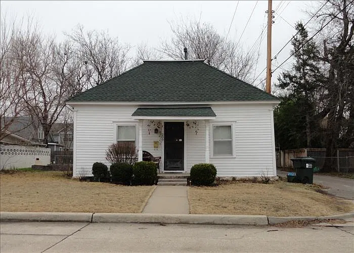 209 Park Dr
