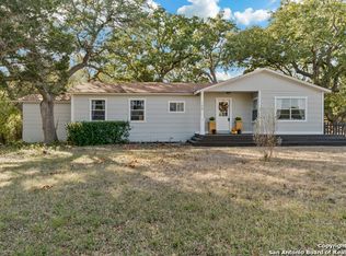 108 Oak Park Ln, Spring Branch, TX 78070