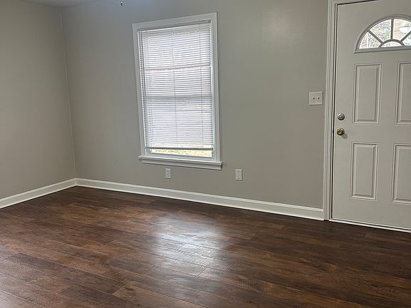 3rd image of 2125 Sycamore Ave #2