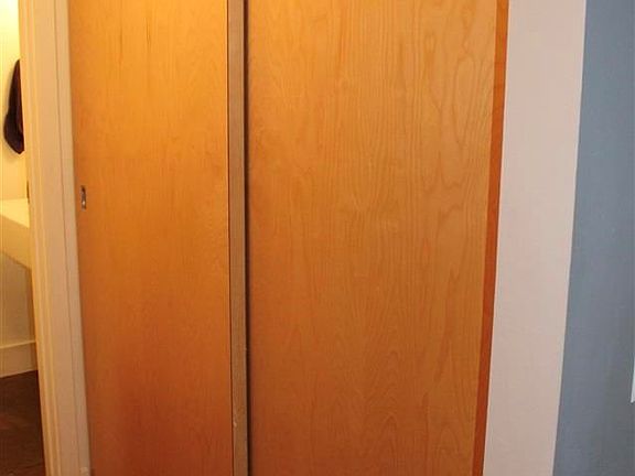4th image of 428 E Parent Ave