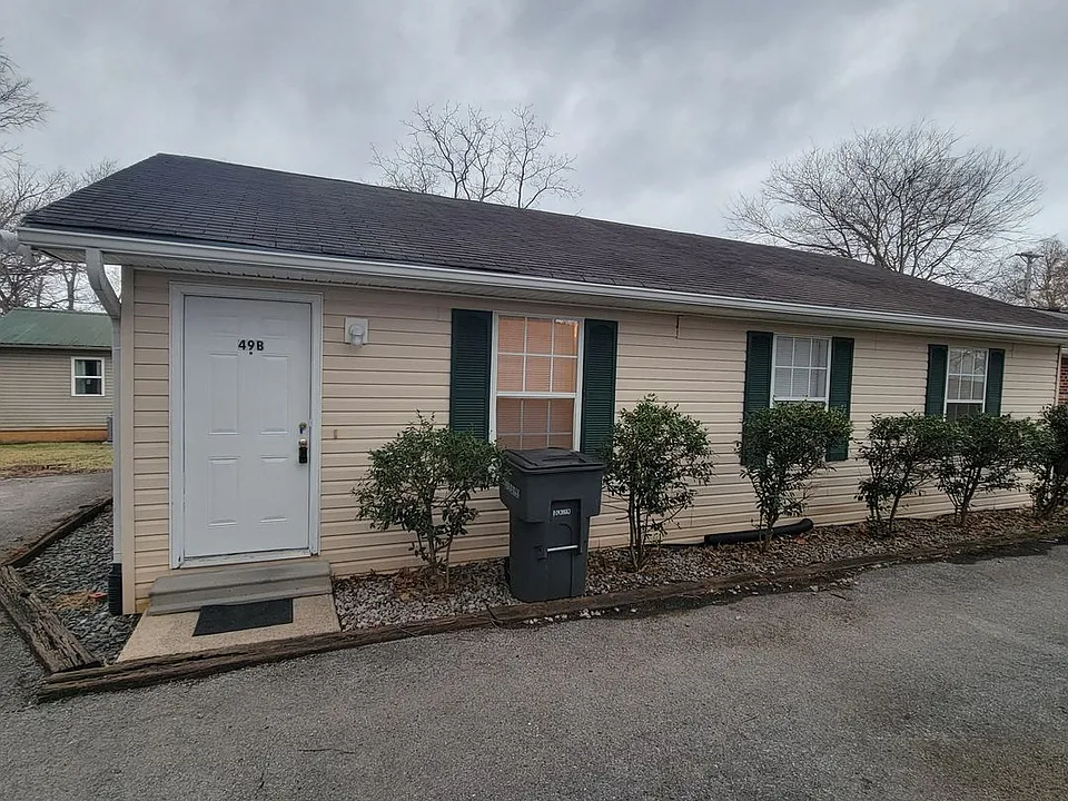 49 Stout St