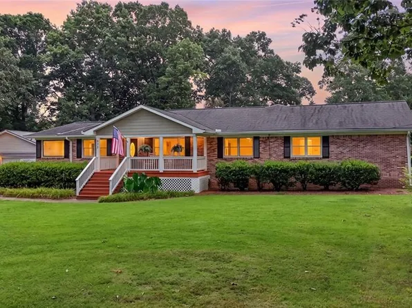615 Tanner Rd, Dacula, GA 30019