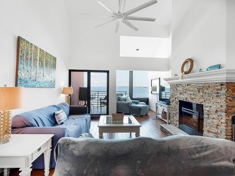 Living room with vaulted ceilings