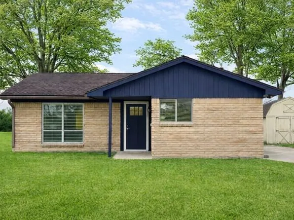 208 Sunset Heights Ave, Dayton, TX 77535