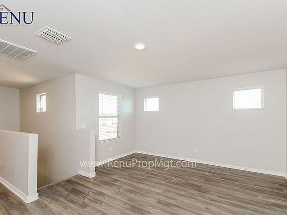 3rd image of 8250 W Illini St
