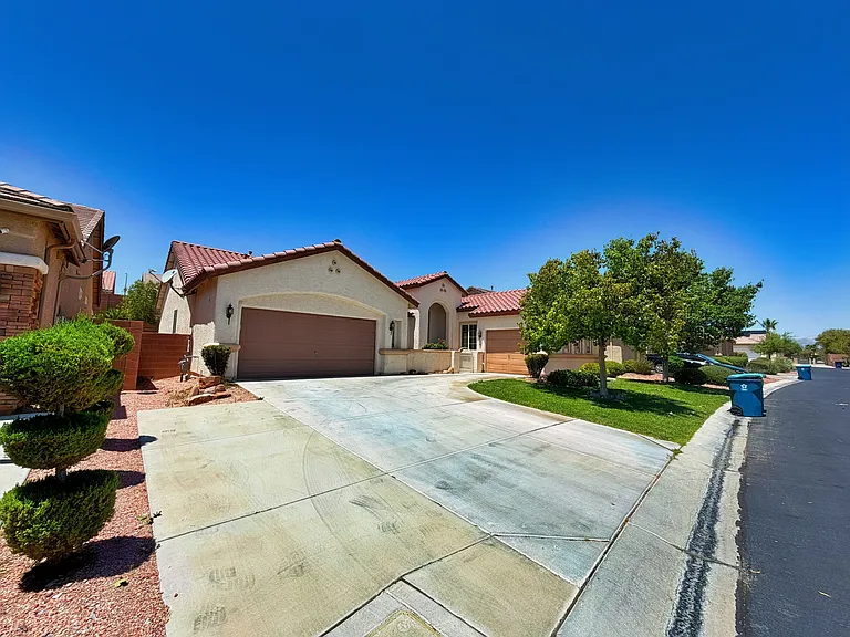 7225 Fern Meadow St — Photo 19