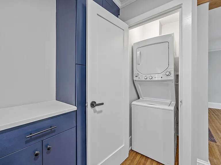 8 Amherst Ave #B — Photo 12
