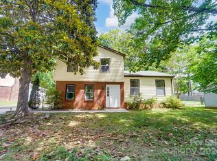 5708 Lawrence Orr Rd, Charlotte, NC 28212