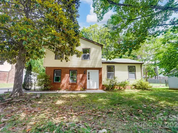 5708 Lawrence Orr Rd, Charlotte, NC 28212