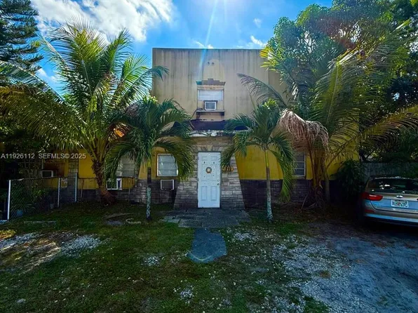 1340 Peri St, Opa Locka, FL 33054