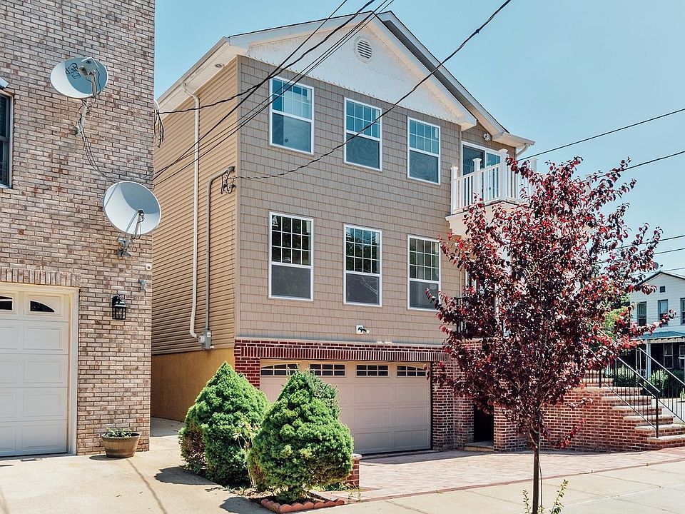 1st image of 115 W 35th St