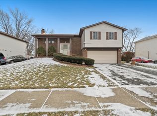 47 Deerpath Rd, Matteson, IL 60443