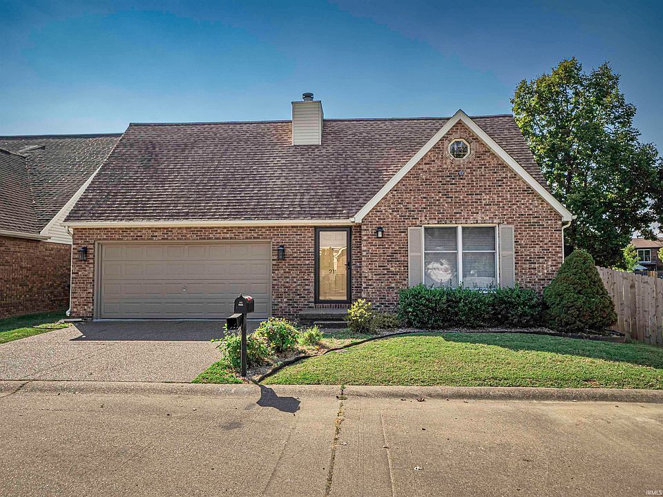 1st image of 211 Rosemarie Ct