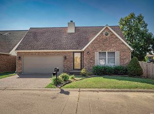 211 Rosemarie Ct, Evansville, IN
