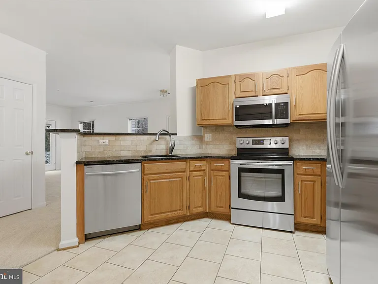 1640 Fallowfield Ct #1640 — Photo 4
