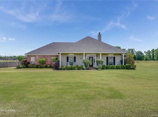 153 Leigh Ln, Stonewall, LA 71078