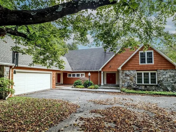 12-16 Overlook Terrace, Danbury, CT 06811