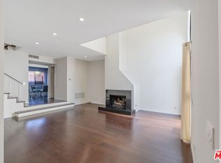 1979 Grace Ave APT 3, Los Angeles, CA 90068