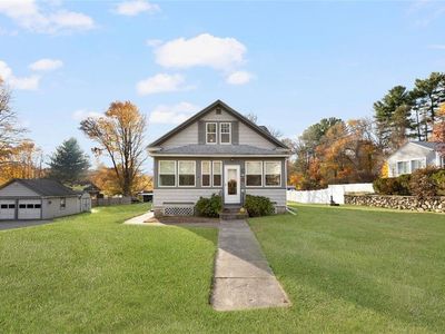 53 Maple Ave N, Forestdale, RI, 02824