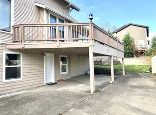3332 S Holly St, Seattle, WA 98118