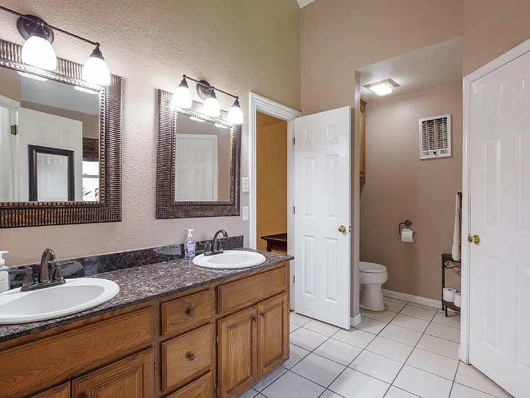 3726 Pensacola Dr — Photo 38