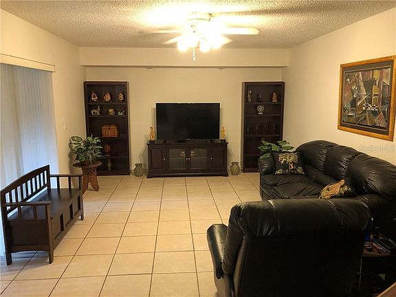 5th image of 2901 Pecan Ave