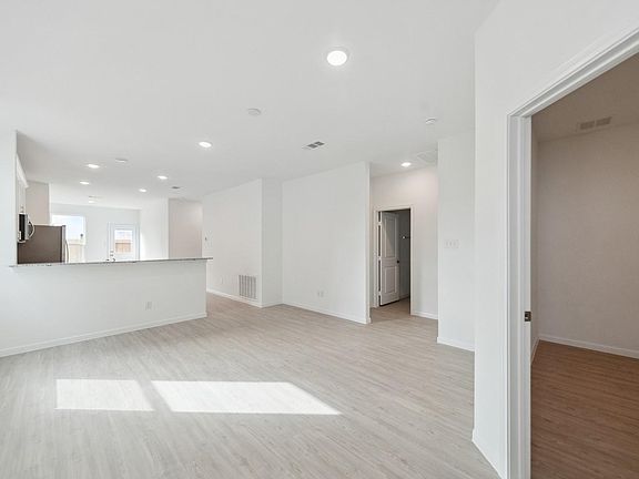 2nd image of 21618 Fox Gully Ln