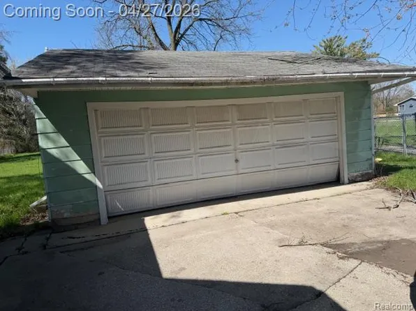 2408 State St, Saginaw, MI 48602