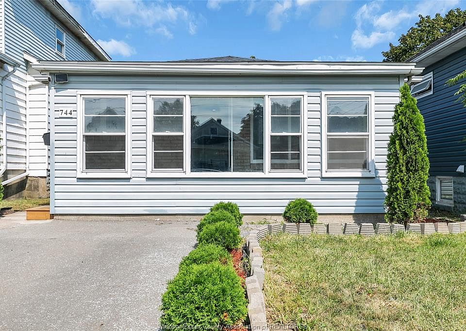 1st image of 744 McKay Ave