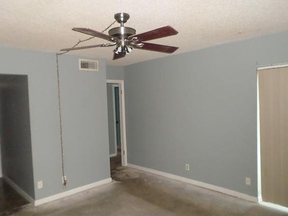 5th image of 2156 White Pine Cir APT D