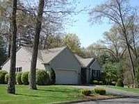 2nd image of 2 Stratton Cir