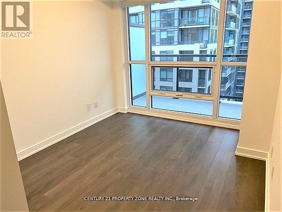 5th image of 30 Samuel Wood Way #1711