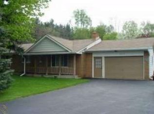 3375 Jewell Rd, Howell, MI 48843