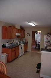 4th image of 920 Andover Ct
