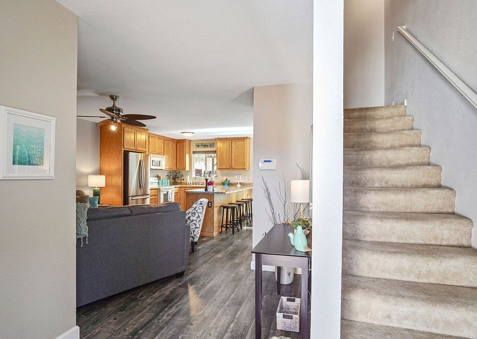 1st image of 3007 Courtside Dr