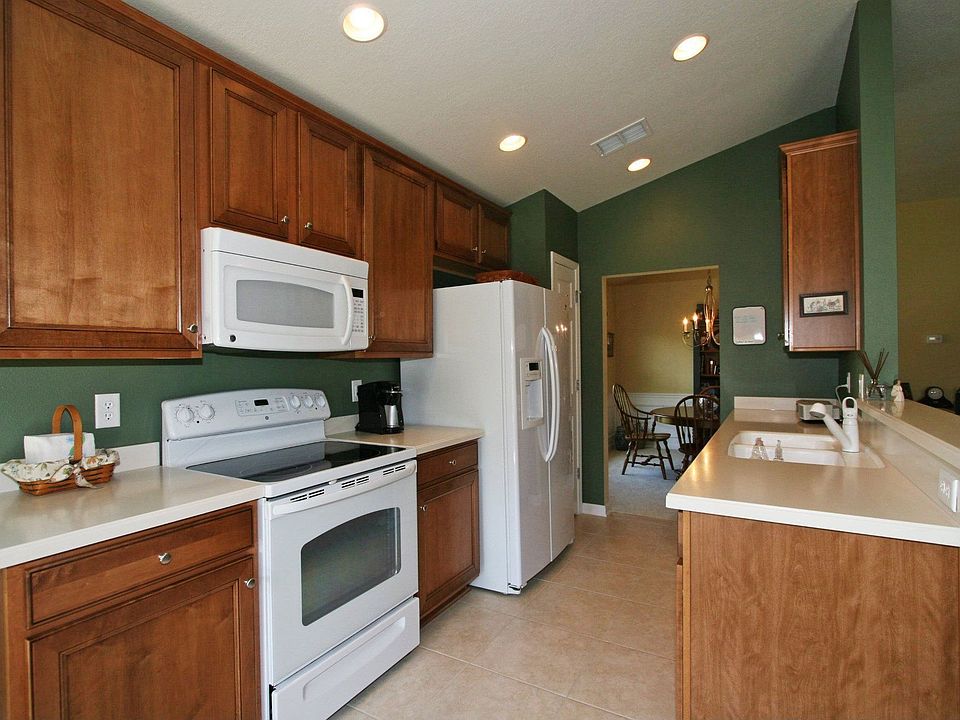 Gourmet Kitchen