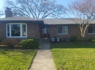 145 W Oak Pl, Griffith, IN 46319