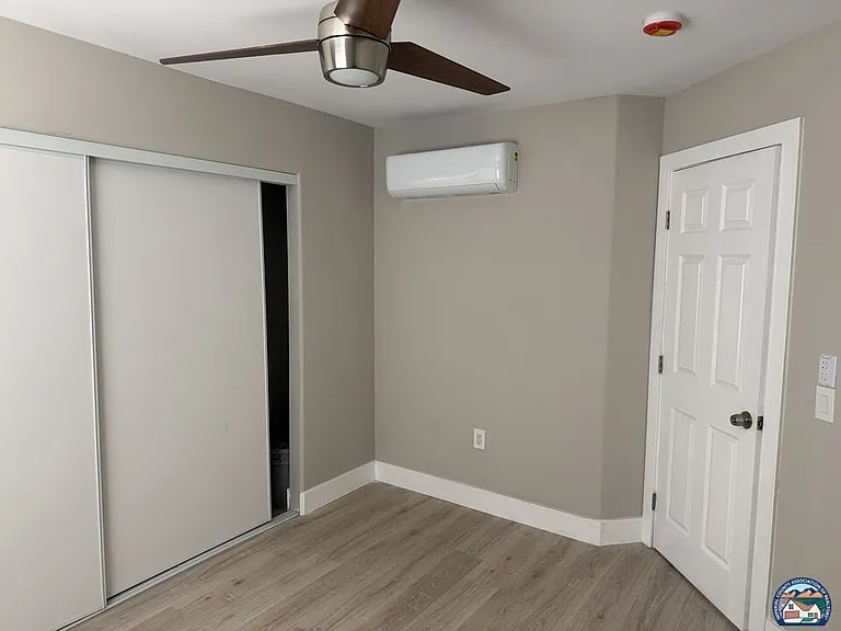 657 Vine St #2 — Photo 4
