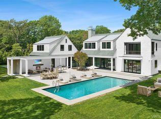 6 Laurents Way, Quogue, NY 11959