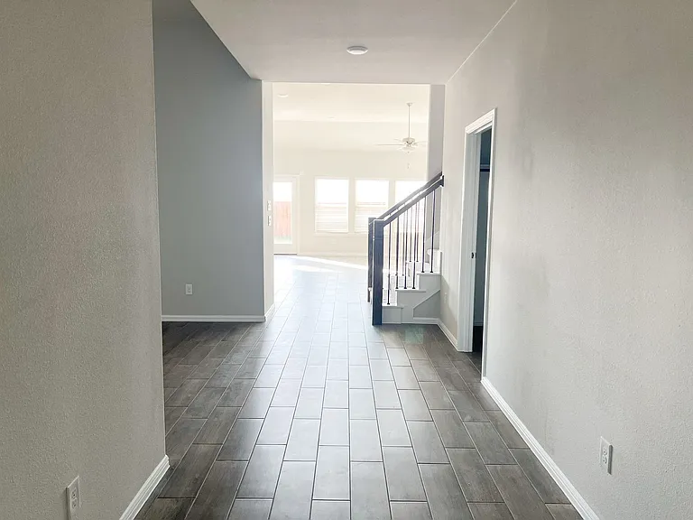 13124 Zion Dr — Photo 4