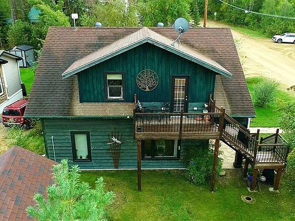 3rd image of 701 Pine DRIVE