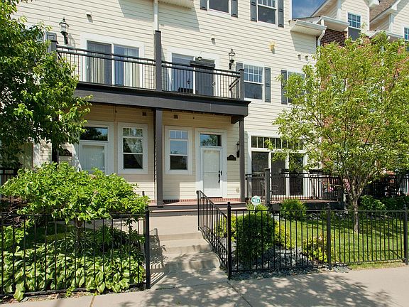 3rd image of 521 Snelling Ave S #15