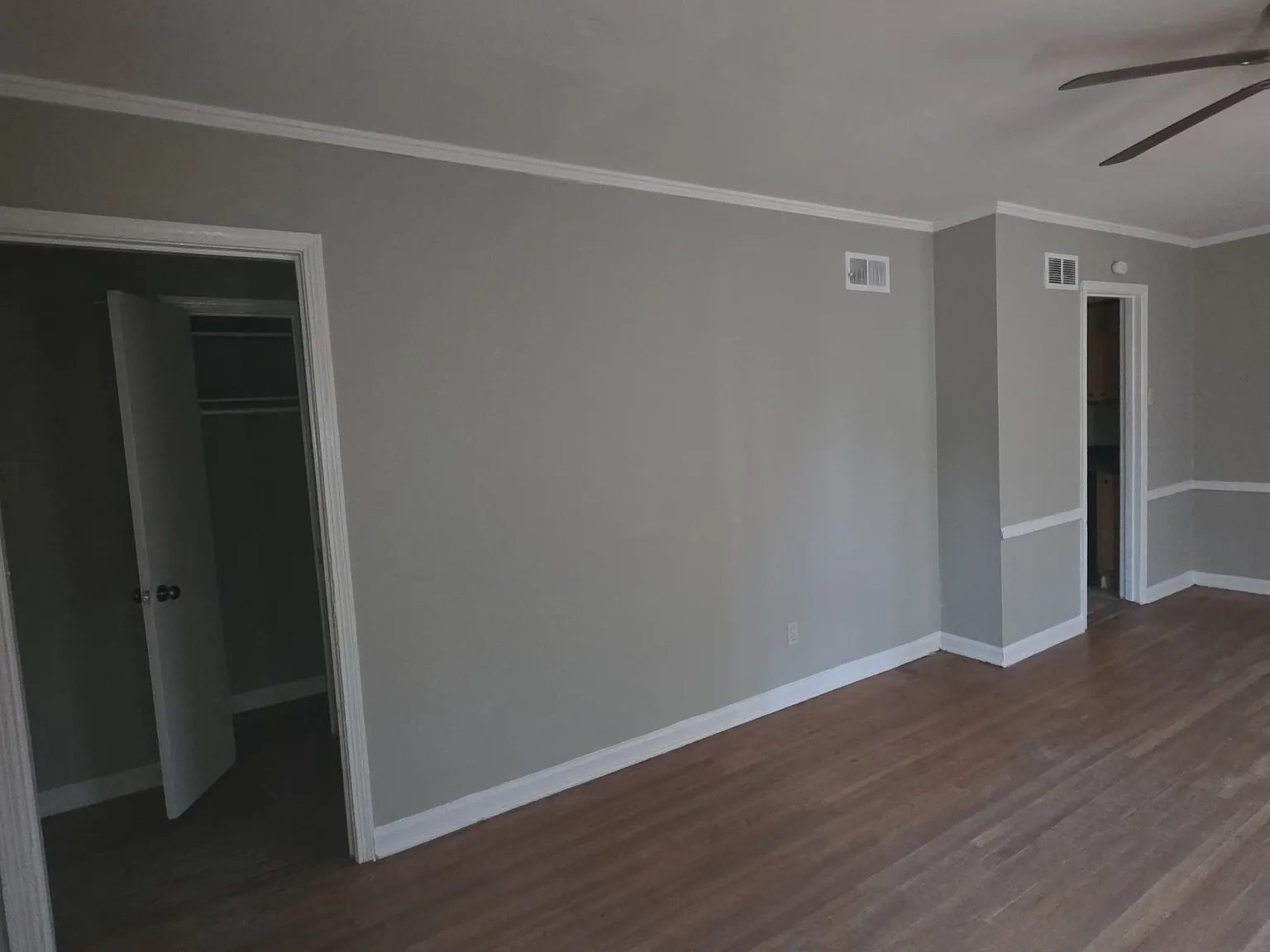 Charming 3-Bed, 1-Bath Home with Carport — Photo 3