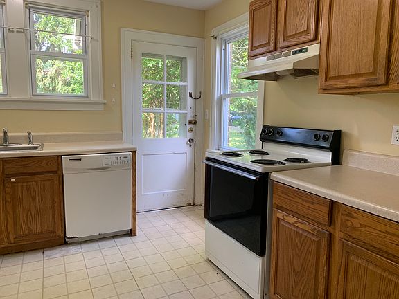 5th image of 407 Beaucatcher Rd