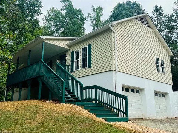 989 Arvin Hill Ln, Lexington, NC 27295