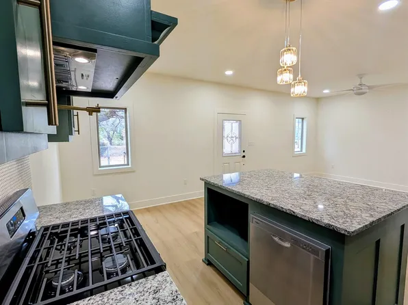 910 Duckenfield Ave, Tyler, TX 75701