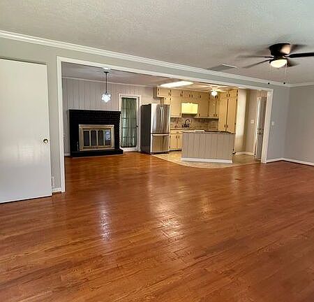 5th image of 115 Timberland St