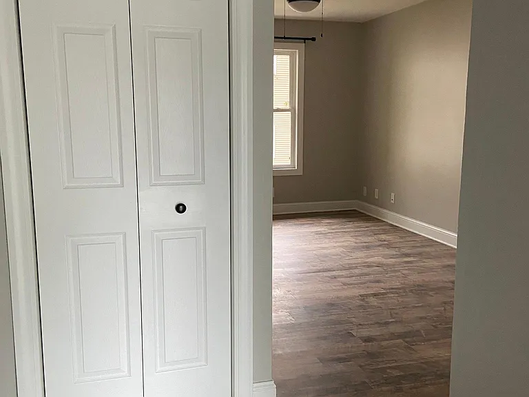 606 Monroe St #1 — Photo 13